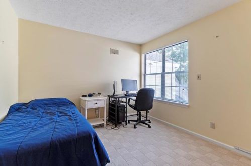 1535 Merion Ln, Oakmont PA  15139-1037 exterior