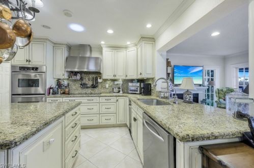 3810 1st Pl, Cape Coral FL  33904-4803 exterior