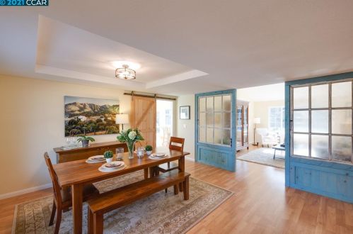 633 Santander Dr, San Ramon, CA 94583-2167