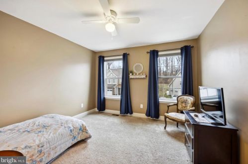 3524 Muirwood Dr, Newtown Square PA  19073 exterior