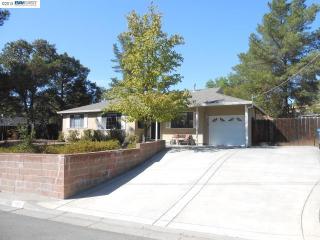 125 Plaza Cir, Danville, CA 94526-1618