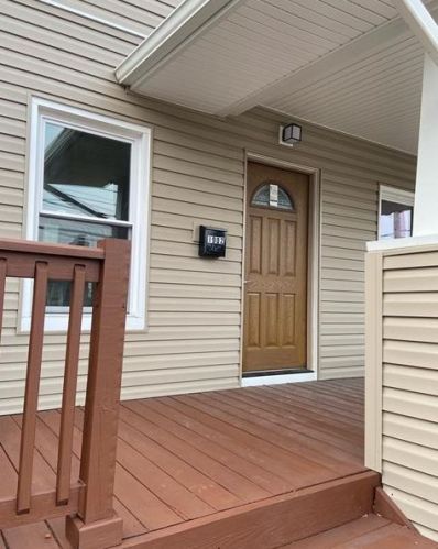 1902 Warriors Rd, Pittsburgh, PA 15205-4136