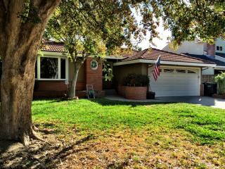 5865 Camellia Ave, Sacramento, CA 95819-2541