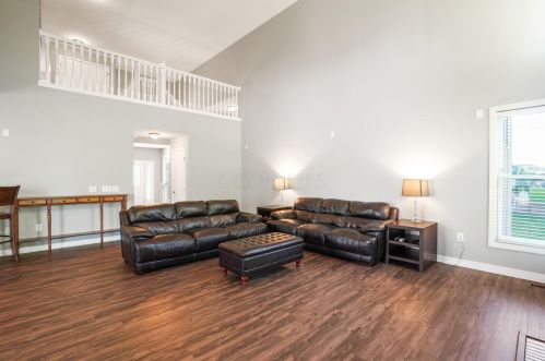 716 Ballater Dr, Delaware OH  43015-7184 exterior