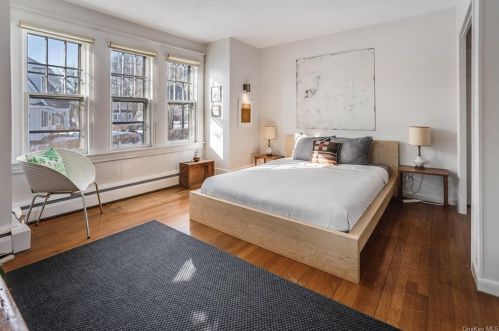 29 Gray St, Poughkeepsie NY 12603-2712 exterior