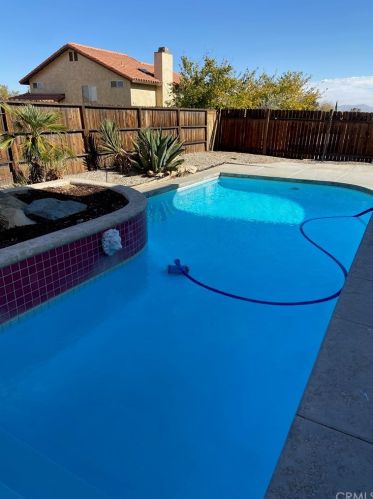 13640 Northstar Ave, Victorville CA  92392-8880 exterior