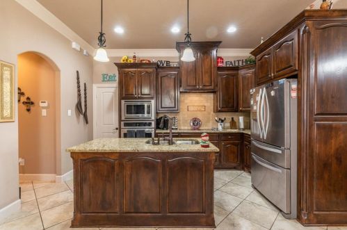130 Red Cloud Dr, Greenville TX  75402-2801 exterior