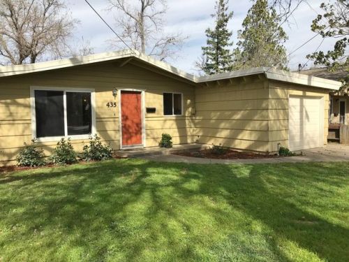 435 Russell St, Winters, CA 95694-1820