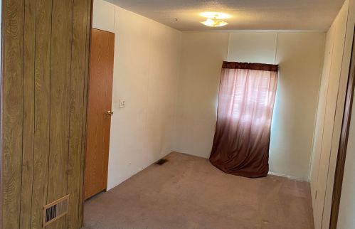 173 Oak Mnr, Ashville OH  43103-1096 exterior
