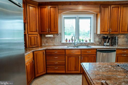 4 Beechwood Cir, Chadds Ford PA  19317-9109 exterior
