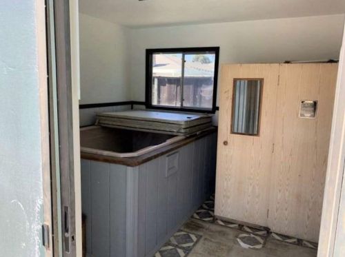 909 Tehama Dr, Lodi CA  95242-9553 exterior