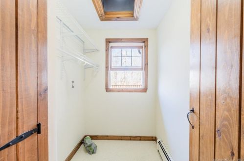 34 Cedar Hill Ln, Colchester CT  06420-4007 exterior