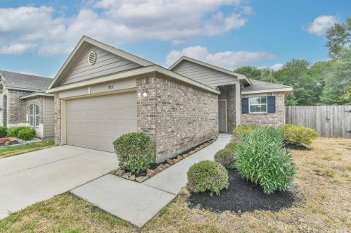 9811 Gulfstream Dr, Conroe, TX 77303-4099