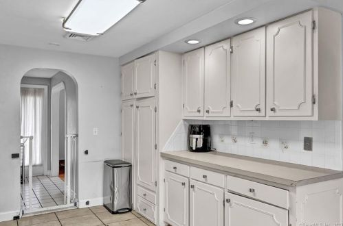 2129 Boulevard, Hartford CT  06107-2612 exterior