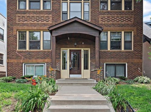 3229 Garfield Ave, Minneapolis MN  55408-3638 exterior