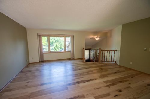 832 Cornwallis Ct, Saint Paul, MN 55123-1961