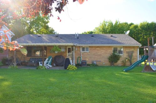 920 Kathryn Dr, Wilmington, OH 45177-1404
