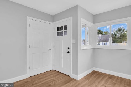 9 Snowflower Ln, Willingboro NJ  08046-1012 exterior