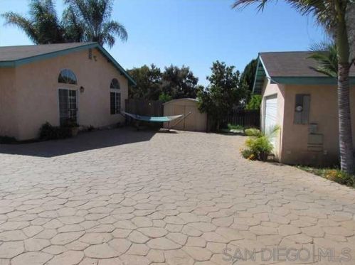 7511 Ohio Pl, La Mesa, CA 91942-8634