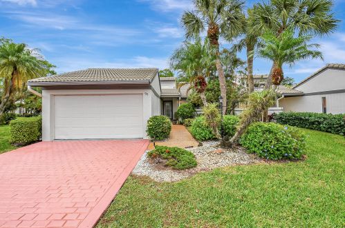 96 Cambridge Ln, Boynton Beach, FL 33436-6215