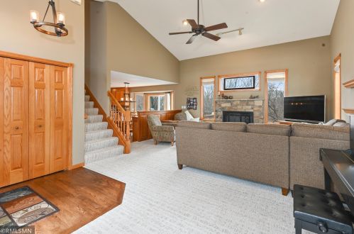 1306 16th Ave, Columbus MN  55025 exterior