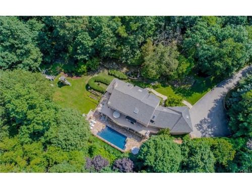 33 Hemlock Hls, Chappaqua, NY 10514-1922