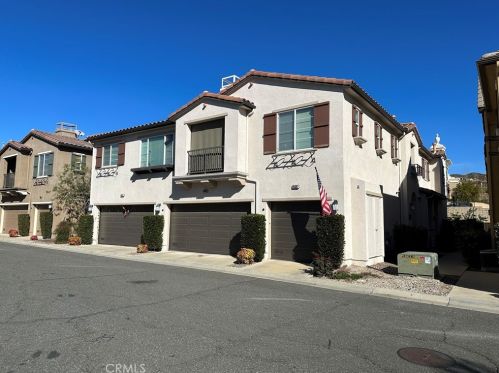 19307 Opal Ln, Santa Clarita, CA 91350-3242