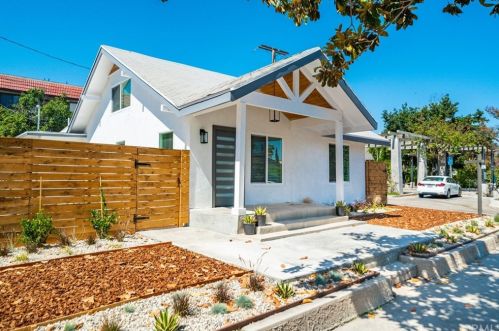 809 Harvard St, Glendale CA  91205-1208 exterior