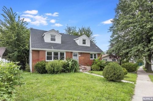 175 Parkway Dr, East Orange, NJ 07017-0045