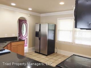 1101 Benjamin Pkwy, Greensboro NC  27408-6026 exterior