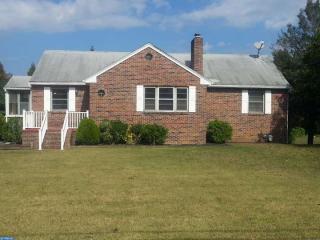 1018 Garden Rd, Vineland NJ  08360-2090 exterior