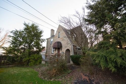 136 Highland Rd, Pittsburgh, PA 15235-3007