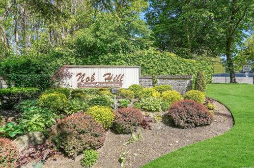 51 Richmond Blvd, Hauppauge NY  11779-3450 exterior