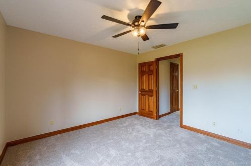 240 Fivepines Ct, Englewood OH  45315-9636 exterior