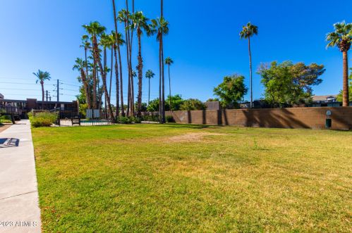 6501 17th Ave, Phoenix AZ 85015-1302 exterior