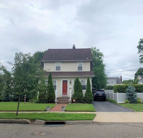 644 6th Ave, New Hyde Park, NY 11040-5458