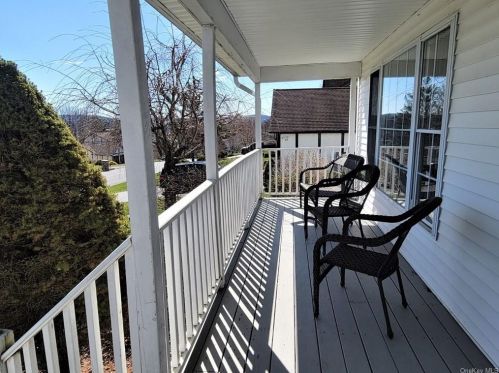 101 Jefferson St, Highland Mills, NY 10930-2724