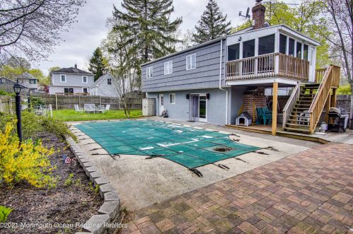 9 Willis Pl, Tinton Falls, NJ 07701-6133