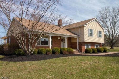 56 Saddle Shop Rd, East Amwell Township, NJ 08551-1510
