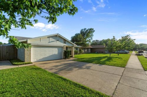 1016 Terrace Trl, Carrollton, TX 75006-3924