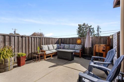 2440 Lincoln Ave, Belmont CA  94002-1424 exterior