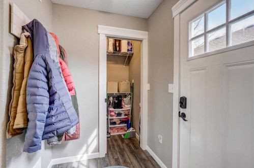 2953 95th St, Milwaukee WI  53227-3613 exterior