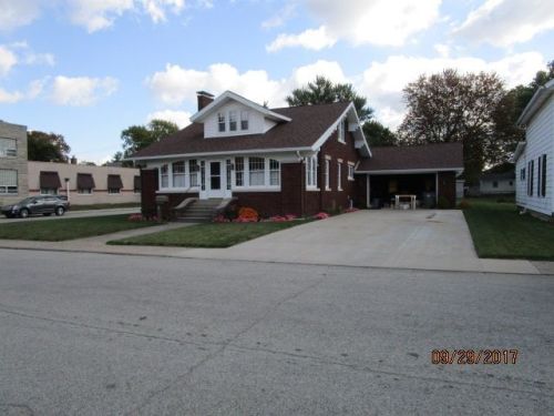 257 Elm St, Nappanee, IN 46550-2002