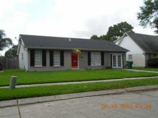 224 Bienville Dr, Gretna, LA 70056-7309