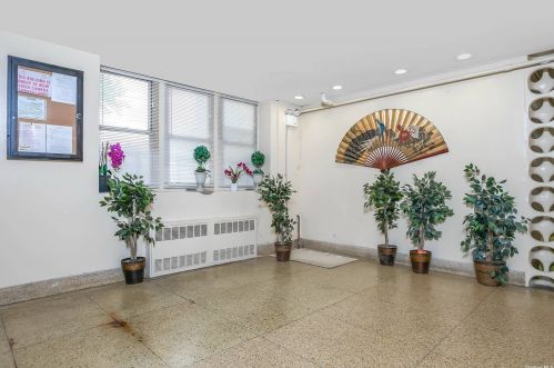 14-30 Seagirt Blvd, Far Rockaway NY  exterior