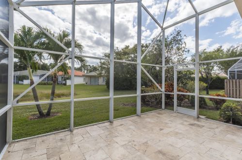 8086 Duomo Cir, Boynton Beach, FL 33472-7127