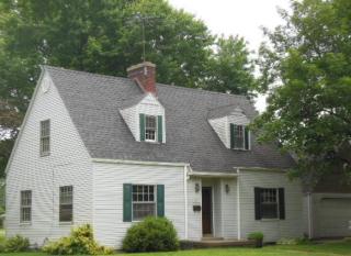 225 Kelly St, Hobart, IN 46342-3229
