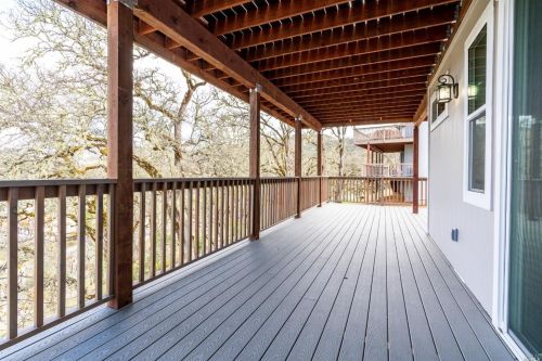 410 Tehuacan Rd, Ukiah CA  95482-2007 exterior