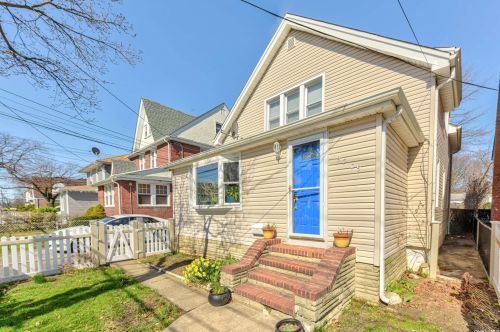193-09 119th Ave, Jamaica, NY 11412-1511