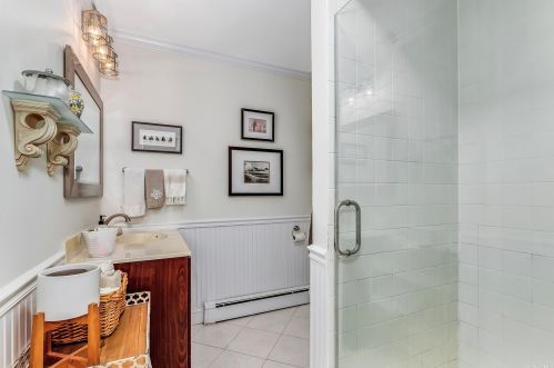 253 Union Ave, Islip Manor NY  11751-4710 exterior